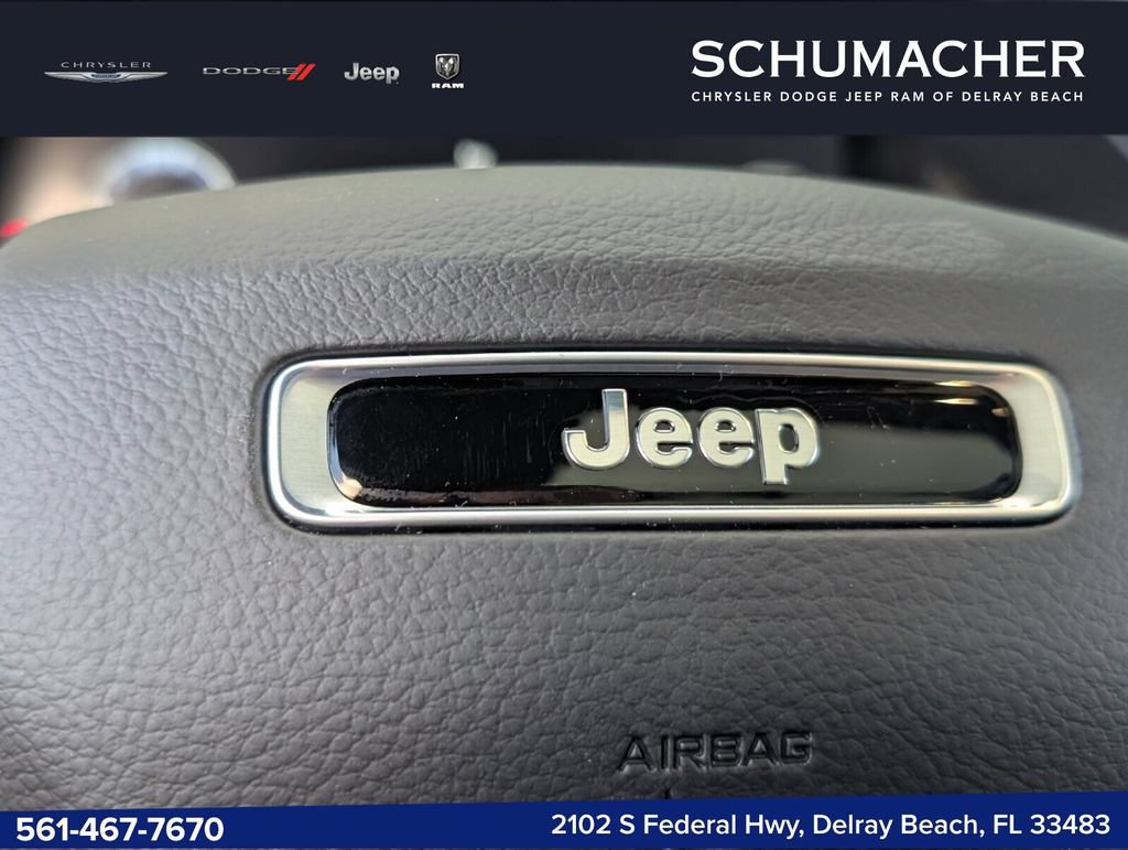 New 2026 Jeep Grand Cherokee Limited w/ Luxury Tech Group II AWD/4WD image 23