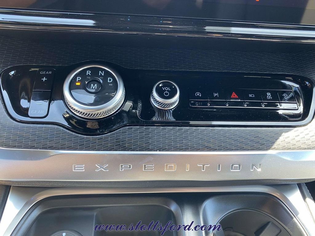New 2026 Ford Expedition Platinum AWD/4WD image 30
