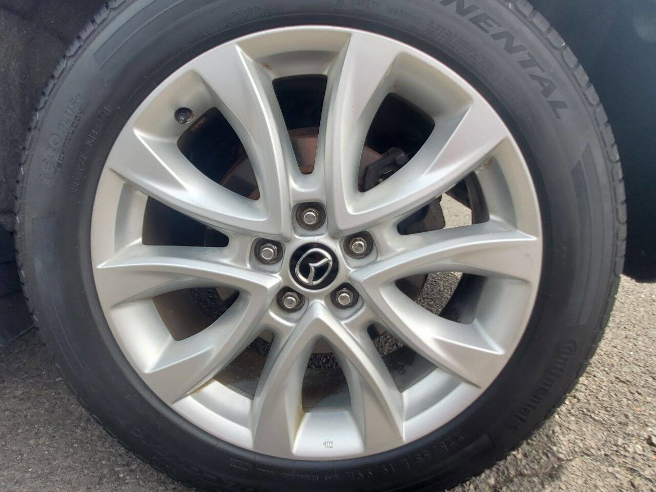 Used 2018 Toyota Sienna XLE Premium w/ Carpet Mat Package image 24