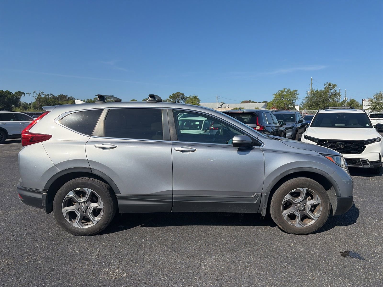Used 2019 Honda CR-V EX image 8
