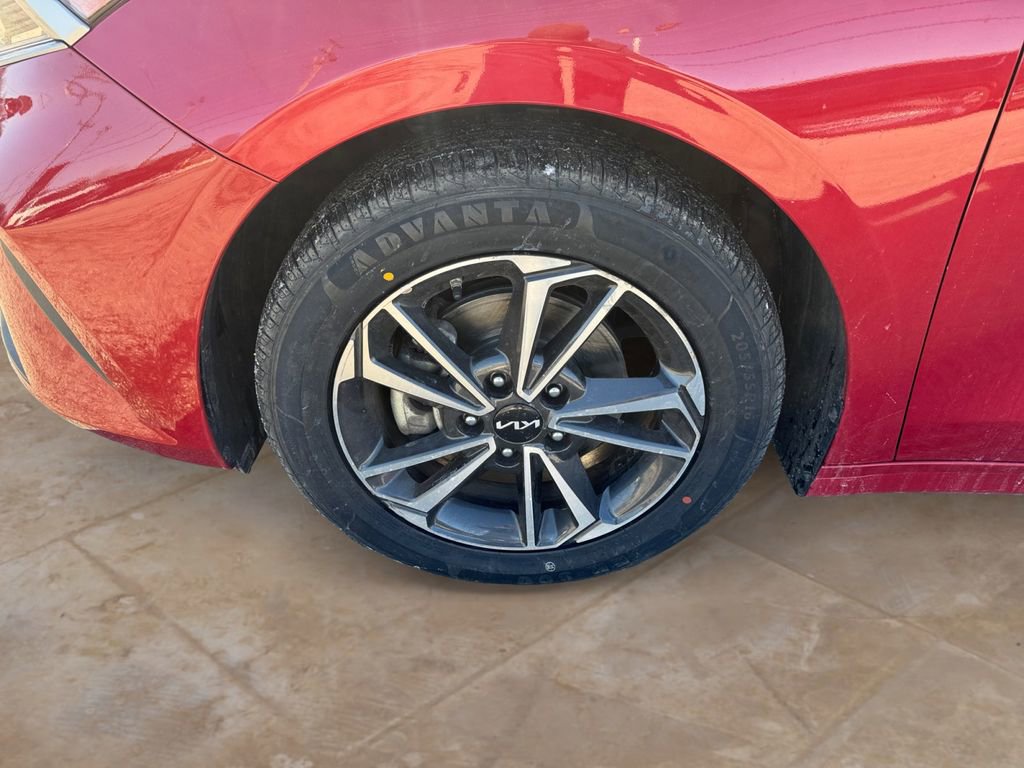 Used 2024 Kia Forte LXS image 14