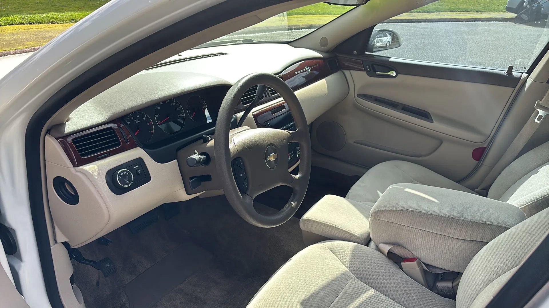 Used 2007 Chevrolet Impala LT image 24