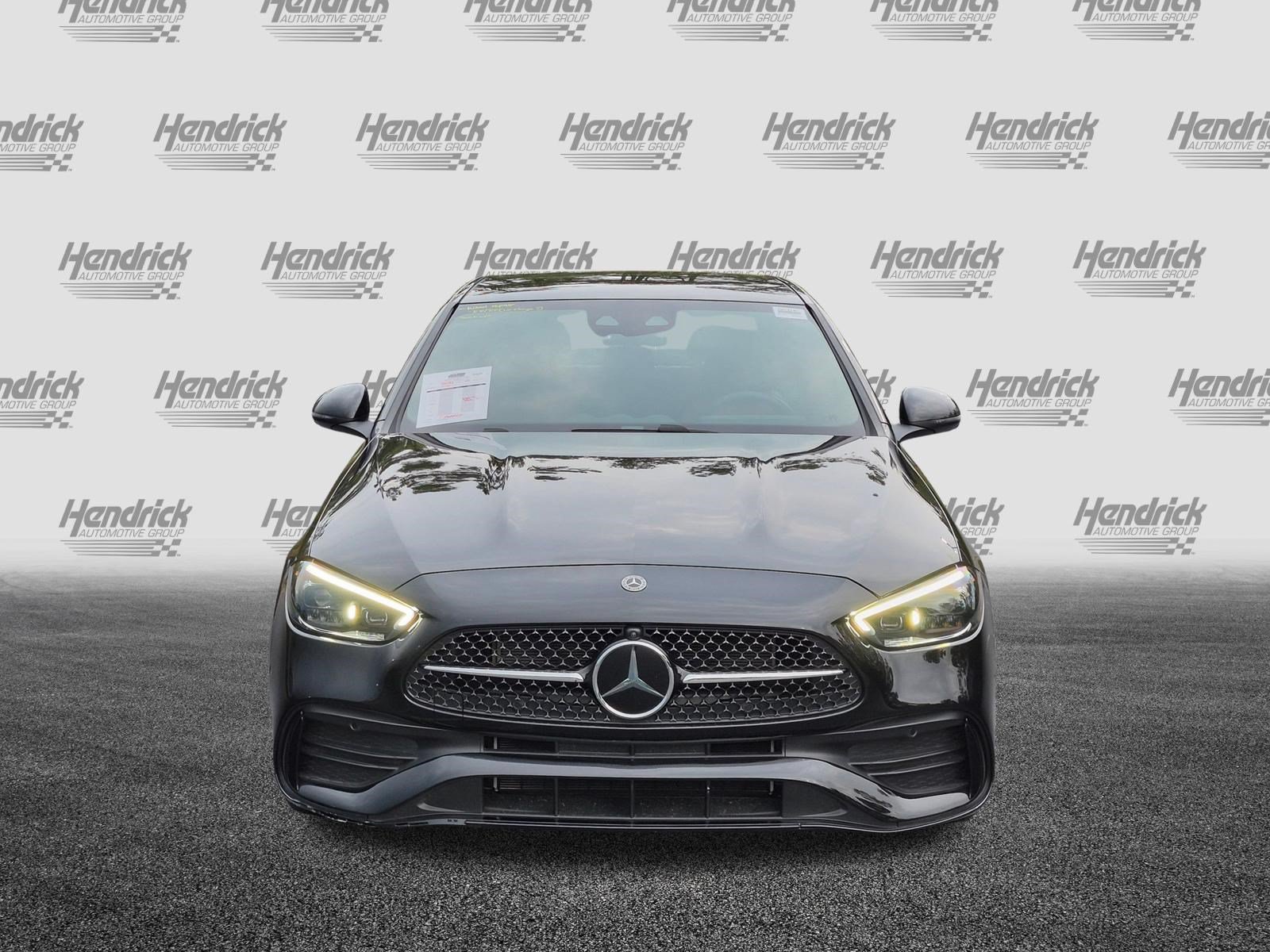 Used 2025 Mercedes-Benz C 300 4MATIC Sedan image 3