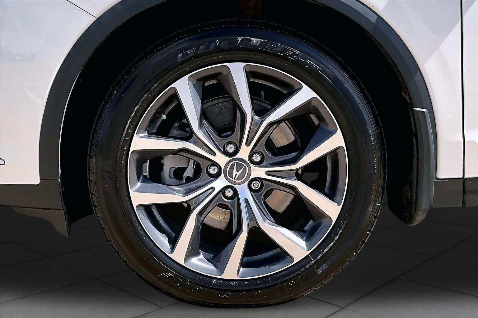 Used 2024 Acura MDX w/ Technology Package FWD image 11