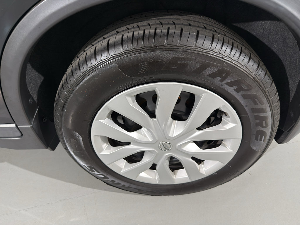 Used 2020 Nissan Rogue S image 6