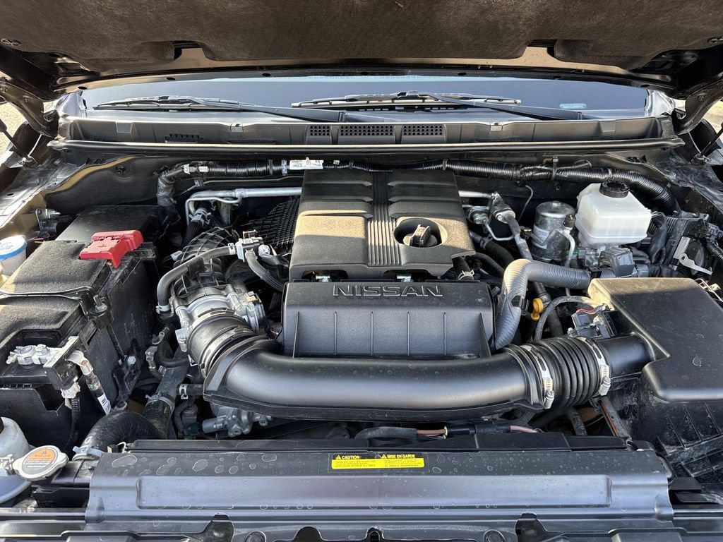 Used 2025 Nissan Frontier SV RWD image 3