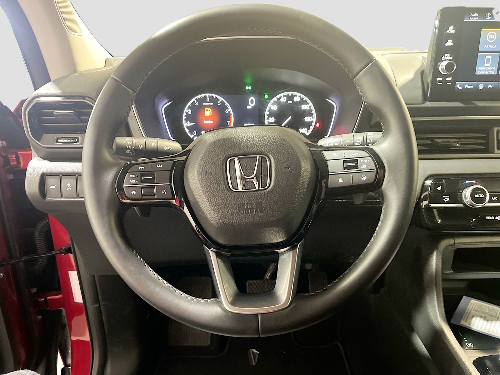Used 2025 Honda Pilot EX-L image 11
