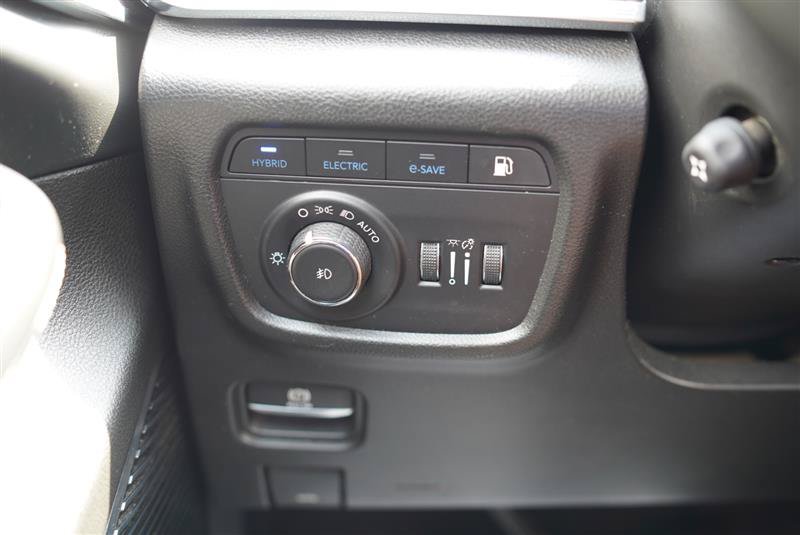 Used 2023 Jeep Grand Cherokee Overland AWD/4WD image 65