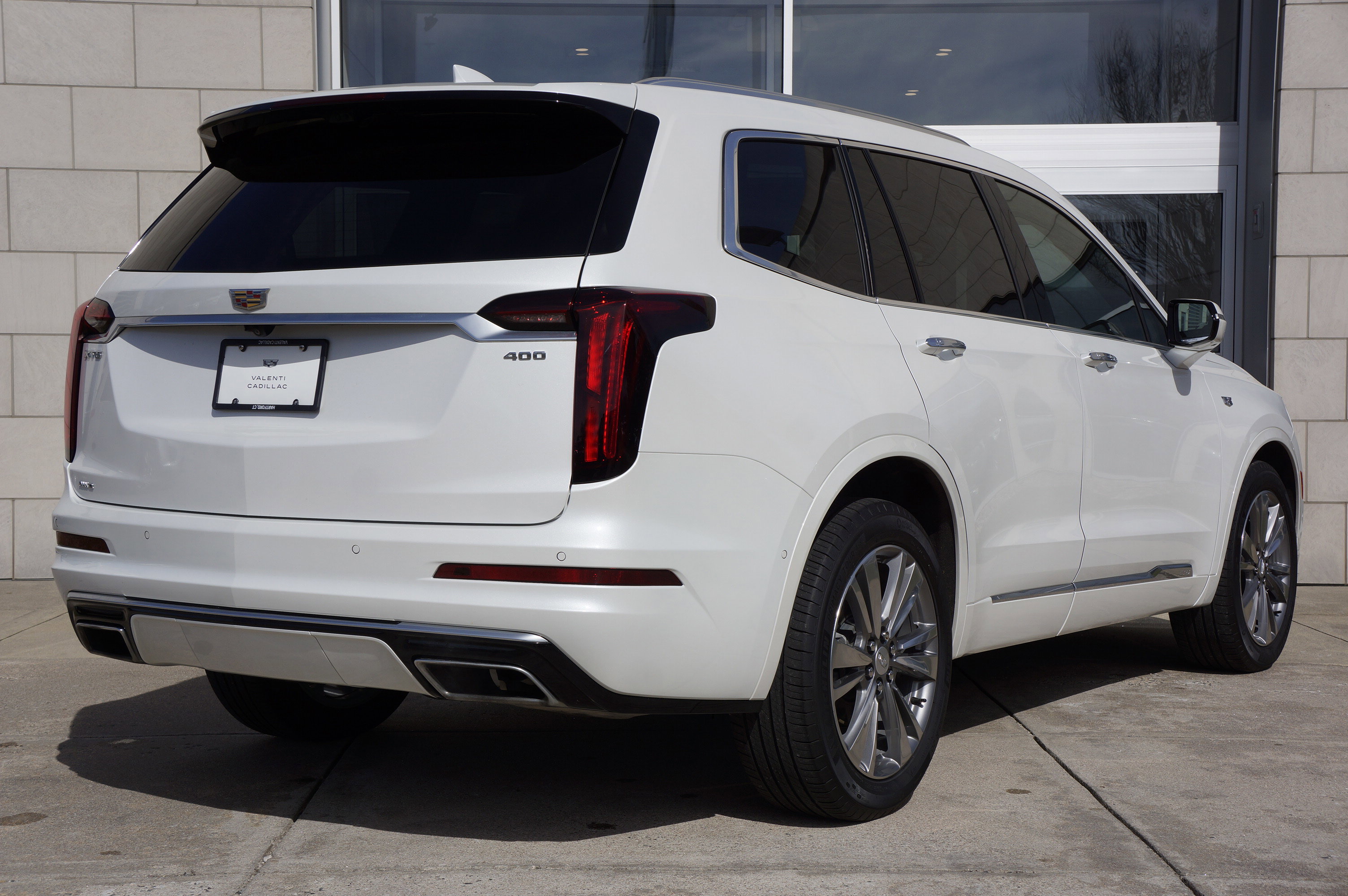 Used 2024 Cadillac XT6 Premium Luxury w/ Platinum Package image 5