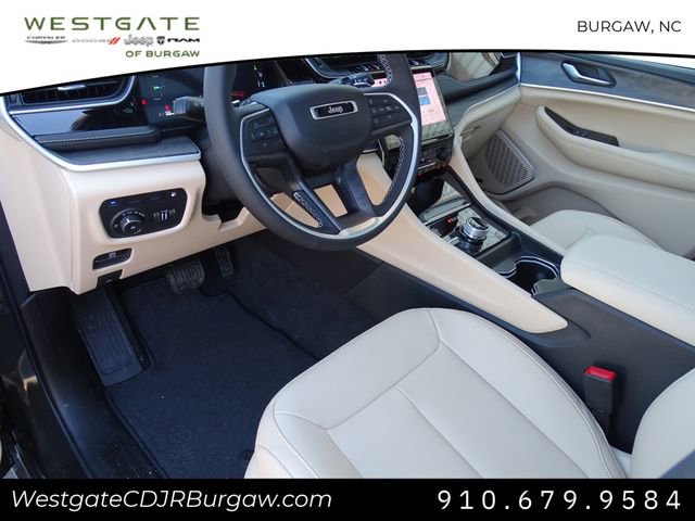 New 2024 Jeep Grand Cherokee Limited 4xe image 16