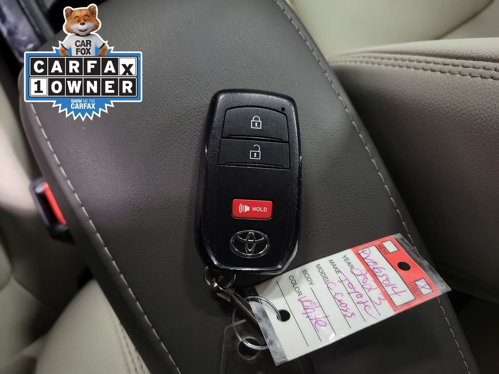 Used 2023 Toyota Corolla Cross XLE AWD/4WD image 21