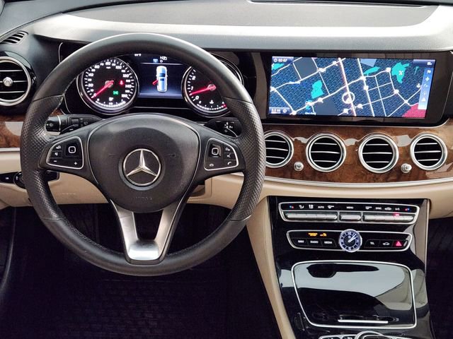 Used 2017 Mercedes-Benz E 400 E 400 image 25