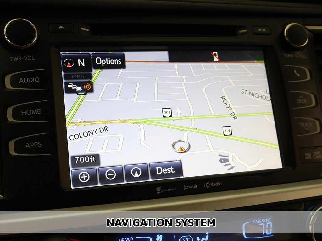 Used 2017 Toyota Highlander XLE image 3