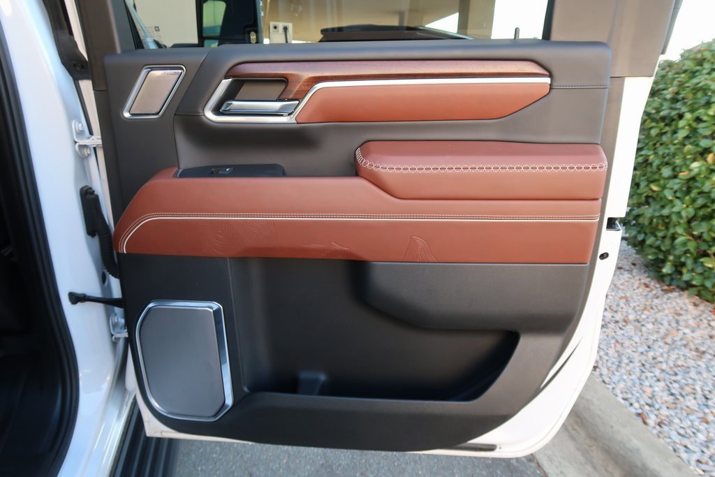 Certified 2025 GMC Sierra 2500 Denali Ultimate image 37