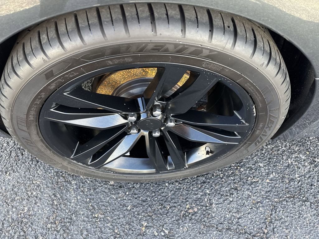 Used 2018 Chevrolet Camaro SS w/ LPO RS/SS Interior Package image 40