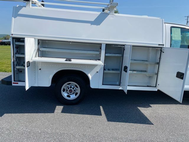 Used 2021 GMC Savana 3500 w/ Power Convenience Package RWD image 29