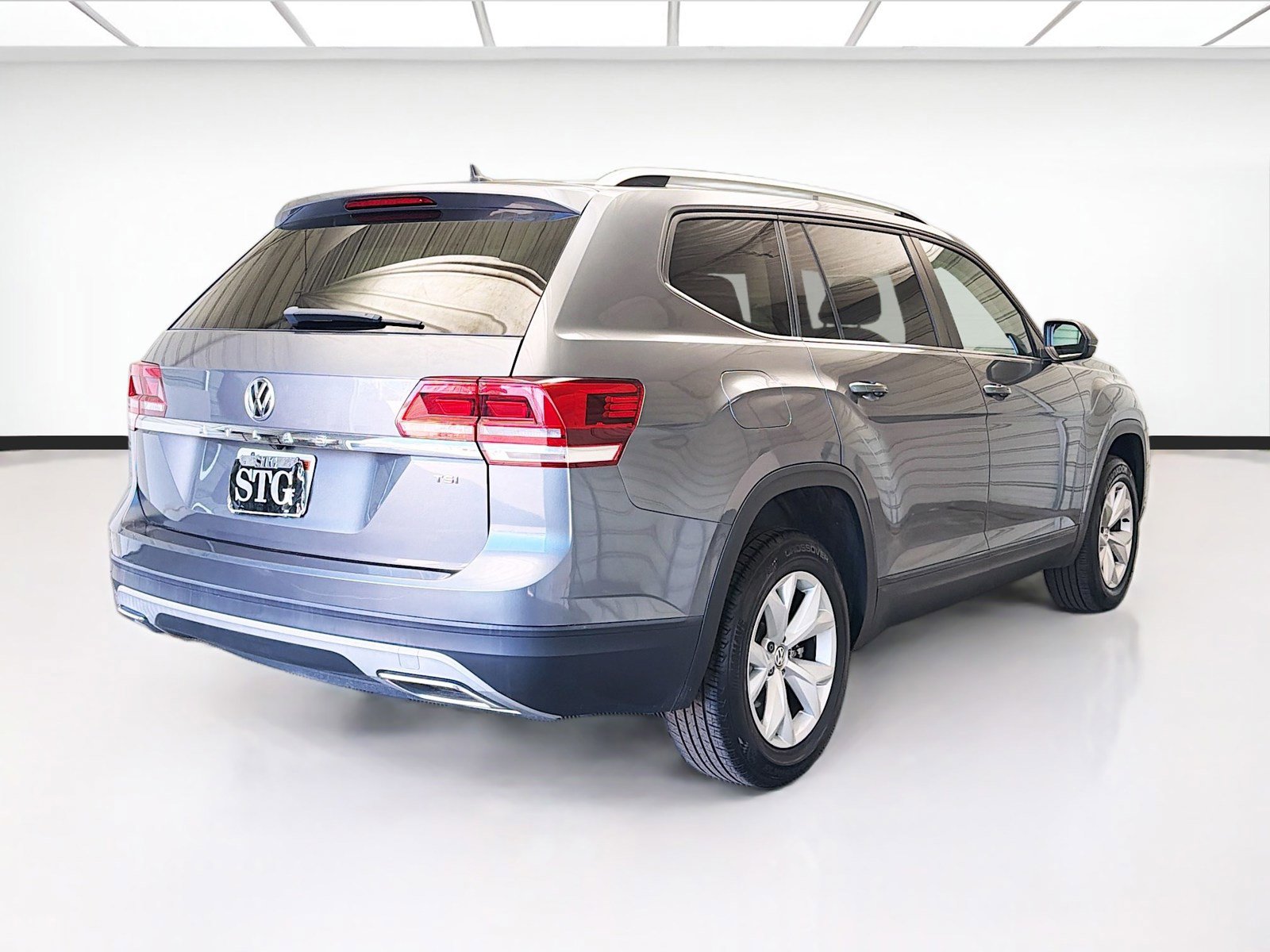 Used 2018 Volkswagen Atlas S FWD image 4
