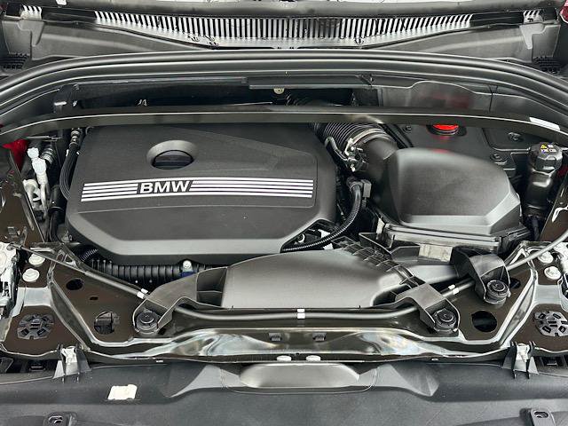 Used 2026 BMW X2 xDrive28i AWD/4WD image 12