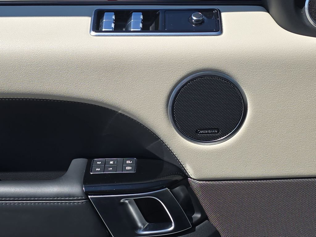 Certified 2021 Land Rover Range Rover Sport HSE Silver Edition image 31