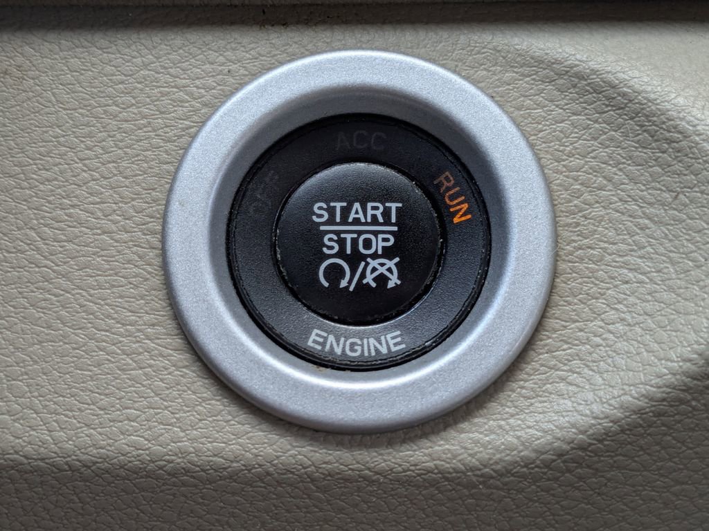 Used 2016 RAM 1500 Laramie w/ Convenience Group RWD image 39