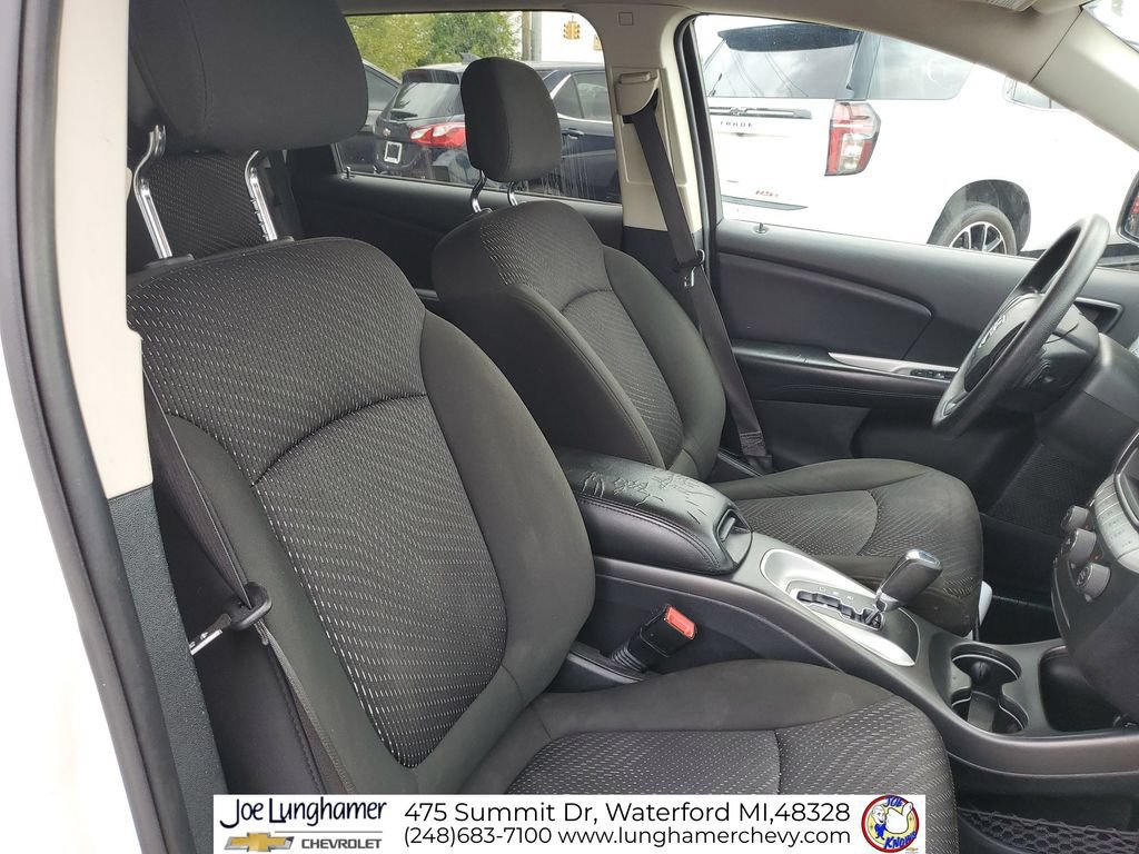 Used 2019 Dodge Journey SE w/ Blacktop Package FWD image 27