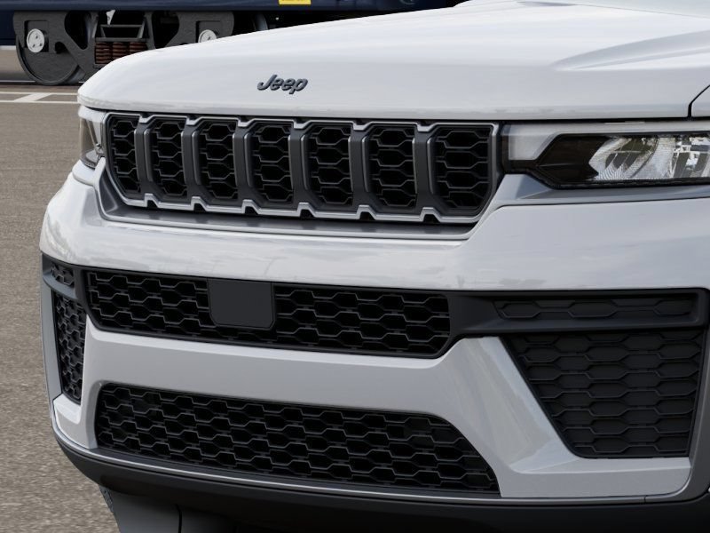 New 2026 Jeep Grand Cherokee Altitude AWD/4WD image 12