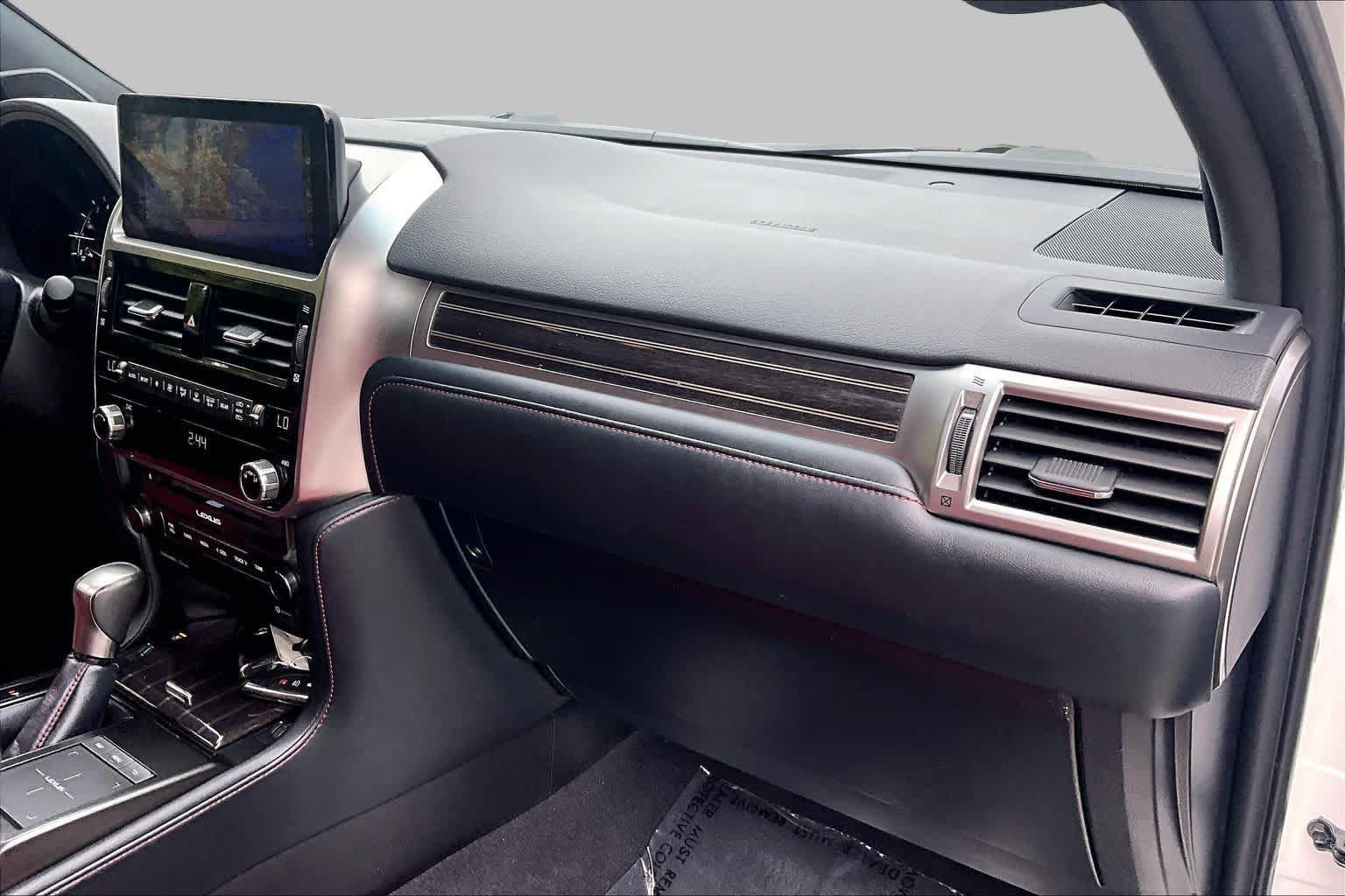 Used 2023 Lexus GX 460 Premium w/ Premium Package AWD/4WD image 18