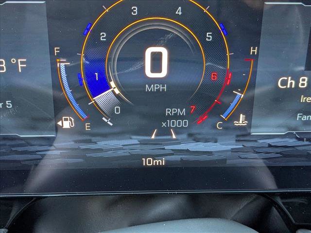 New 2026 Chevrolet Suburban LT image 11