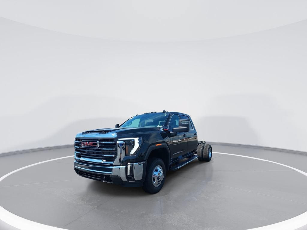 New 2026 GMC Sierra 3500 SLE AWD/4WD image 4