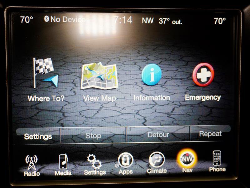 Used 2017 Jeep Grand Cherokee Laredo image 22