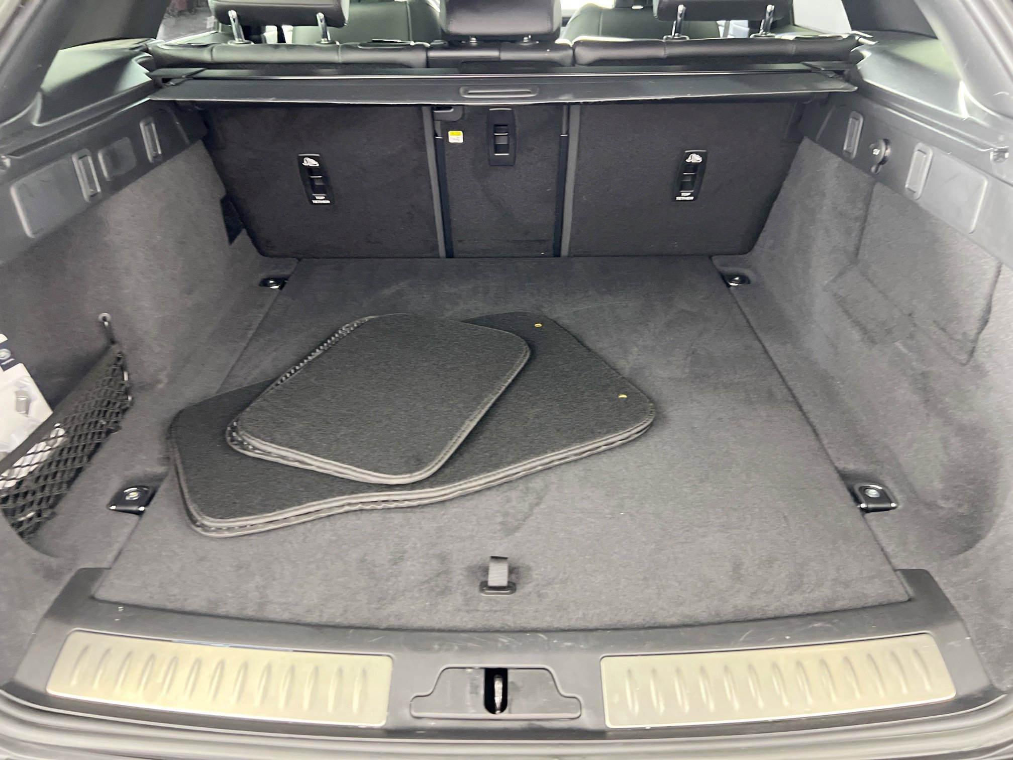 Used 2024 Land Rover Range Rover Velar Dynamic SE image 27