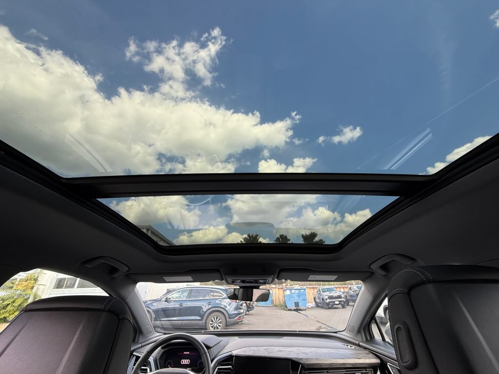 Used 2025 Audi Q4 e-tron Premium Plus RWD image 23