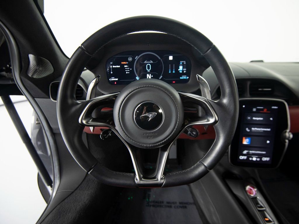 Used 2023 McLaren Artura image 14