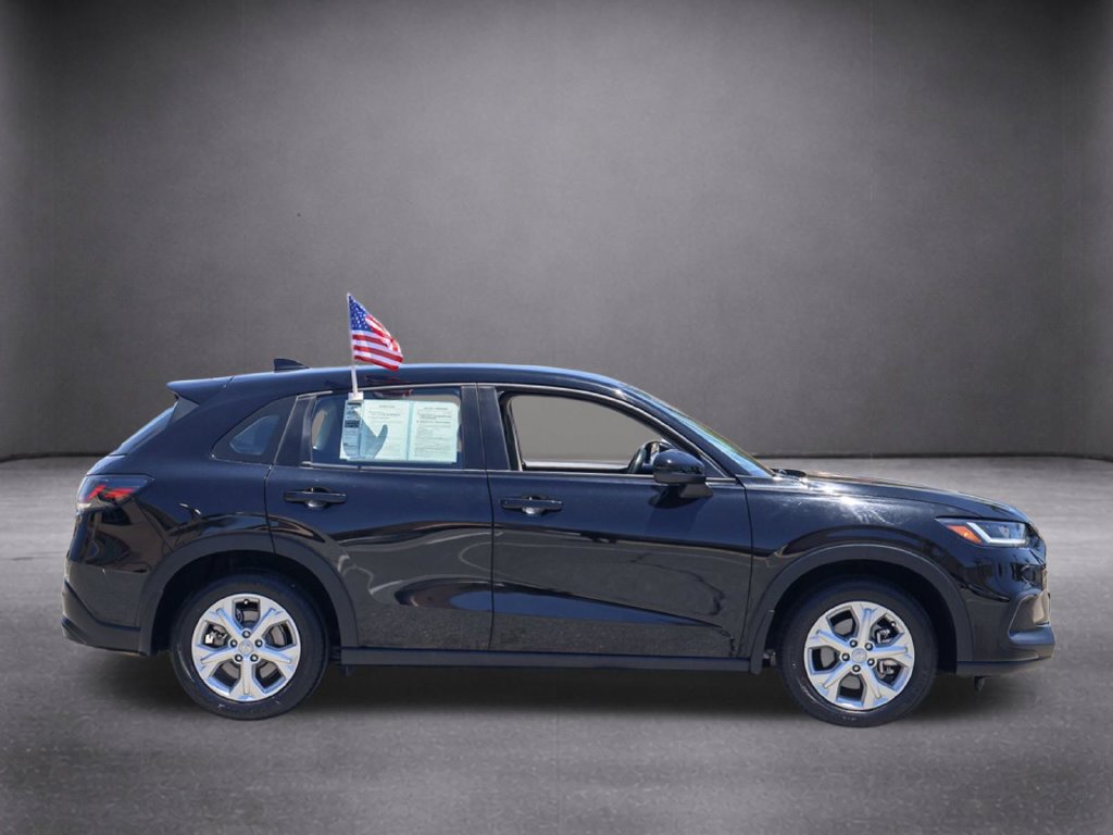 Used 2024 Honda HR-V LX image 3