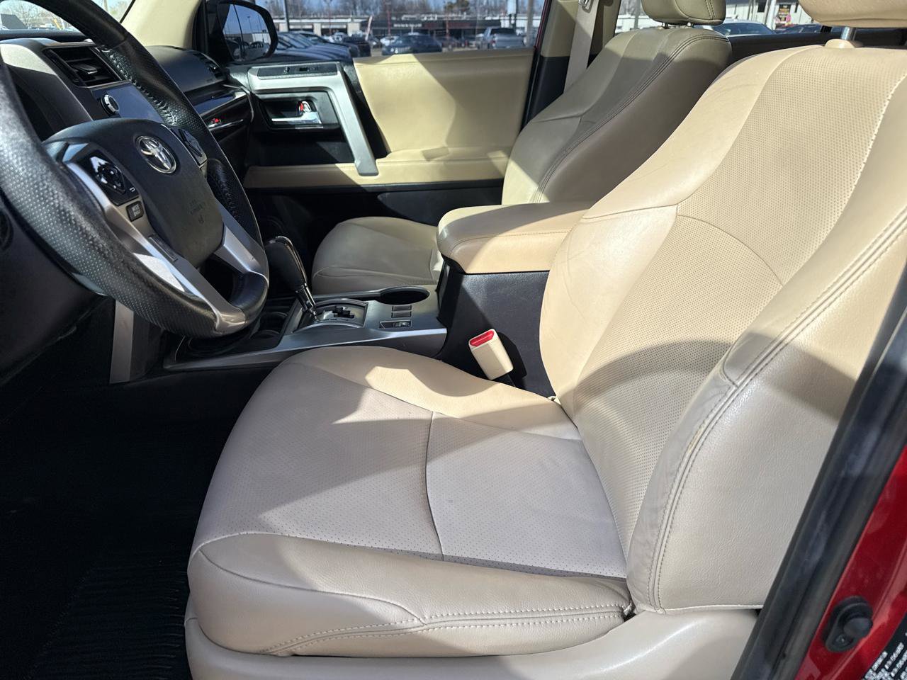 Used 2014 Toyota 4Runner Limited image 11