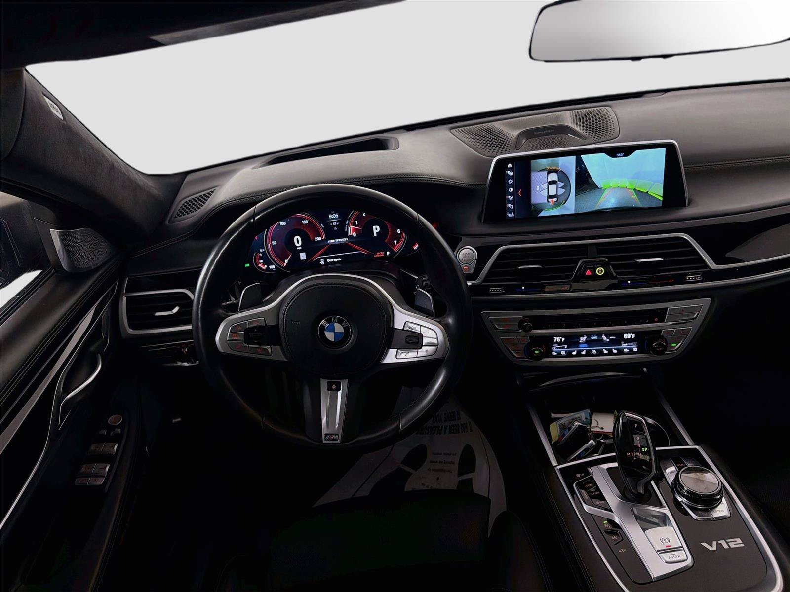 Used 2018 BMW M760i xDrive AWD/4WD image 25