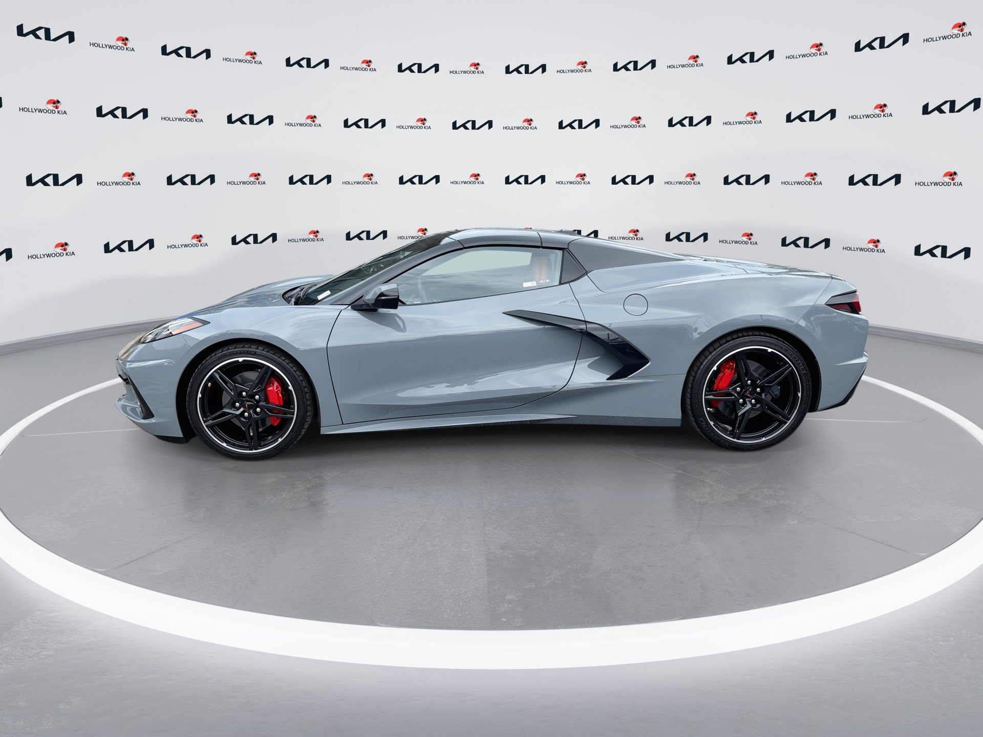 Used 2024 Chevrolet Corvette Stingray Convertible w/ 1LT RWD image 5