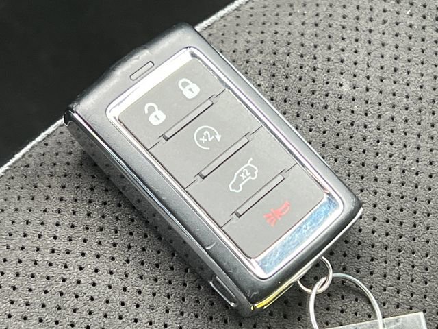 Certified 2024 Jeep Grand Cherokee L Laredo image 32