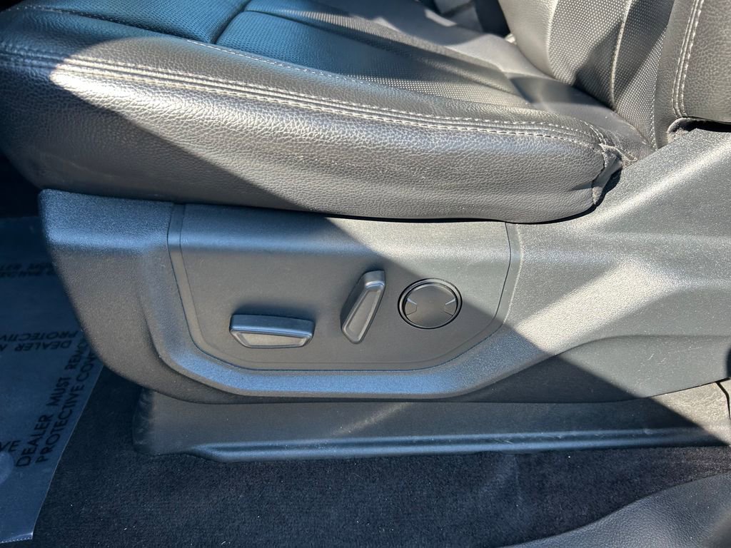 Used 2021 Ford Expedition XLT image 21