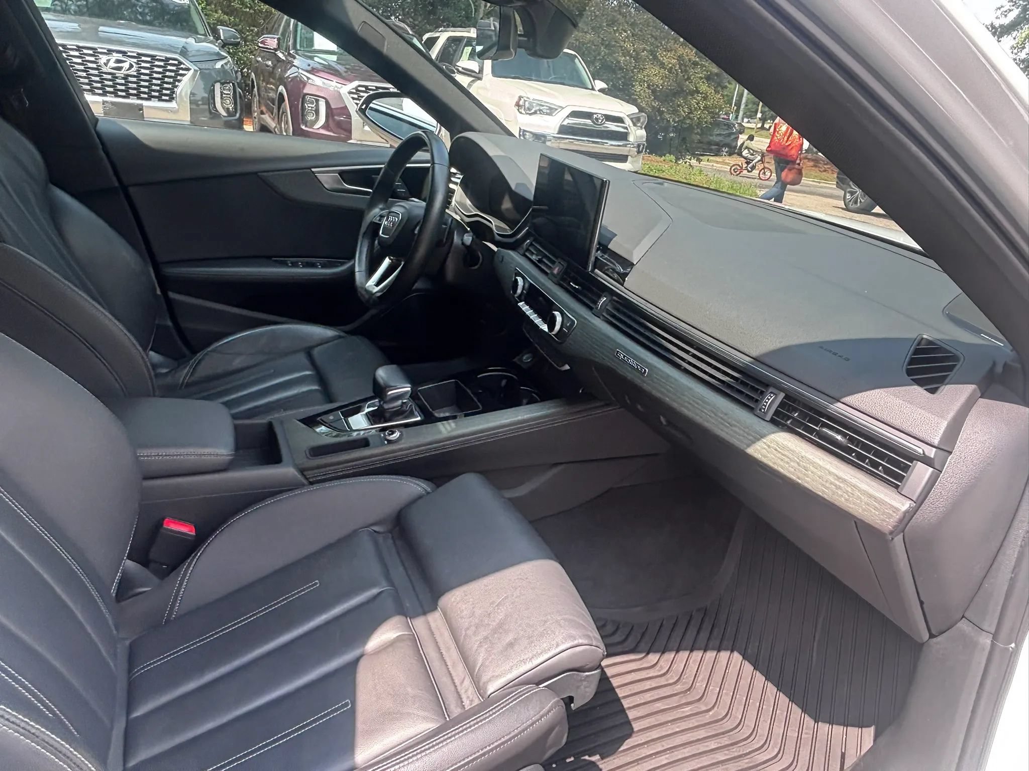 Used 2023 Audi A4 2.0T Premium Plus AWD/4WD image 9