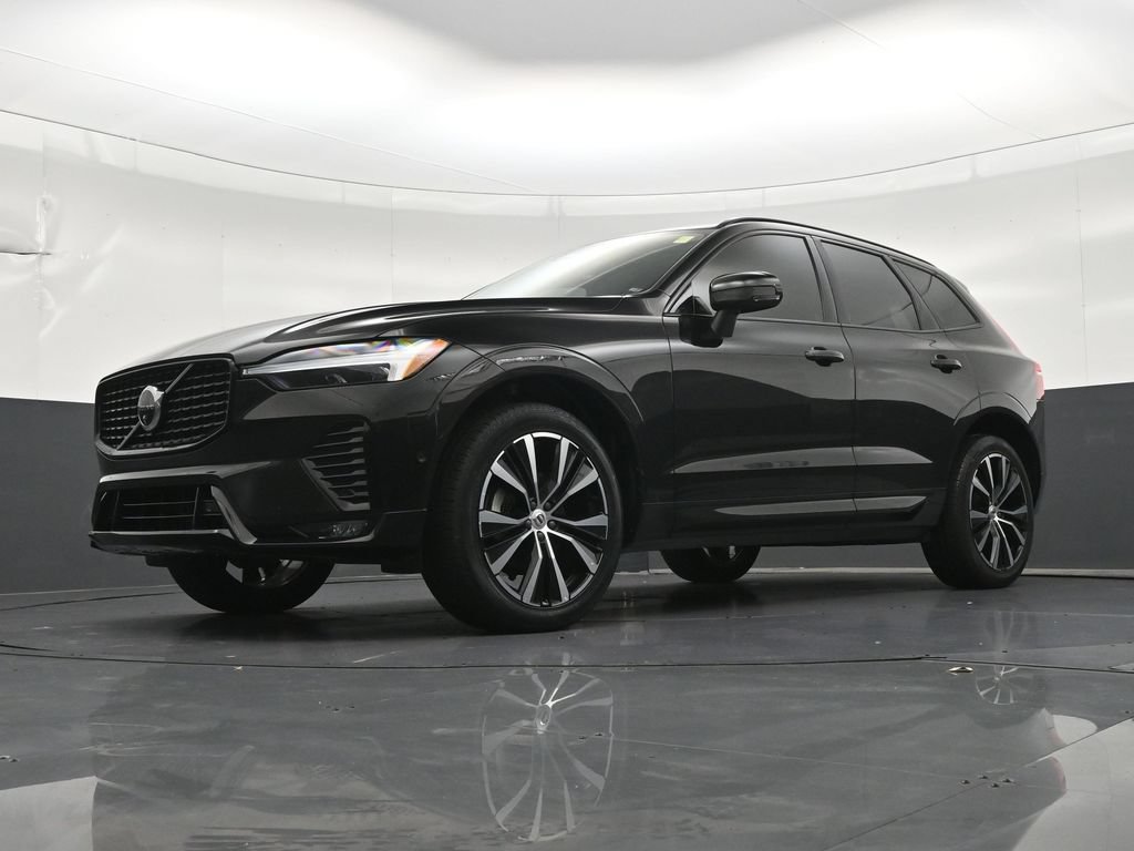 Certified 2024 Volvo XC60 B5 Plus w/ Protection Package Premier AWD/4WD image 27