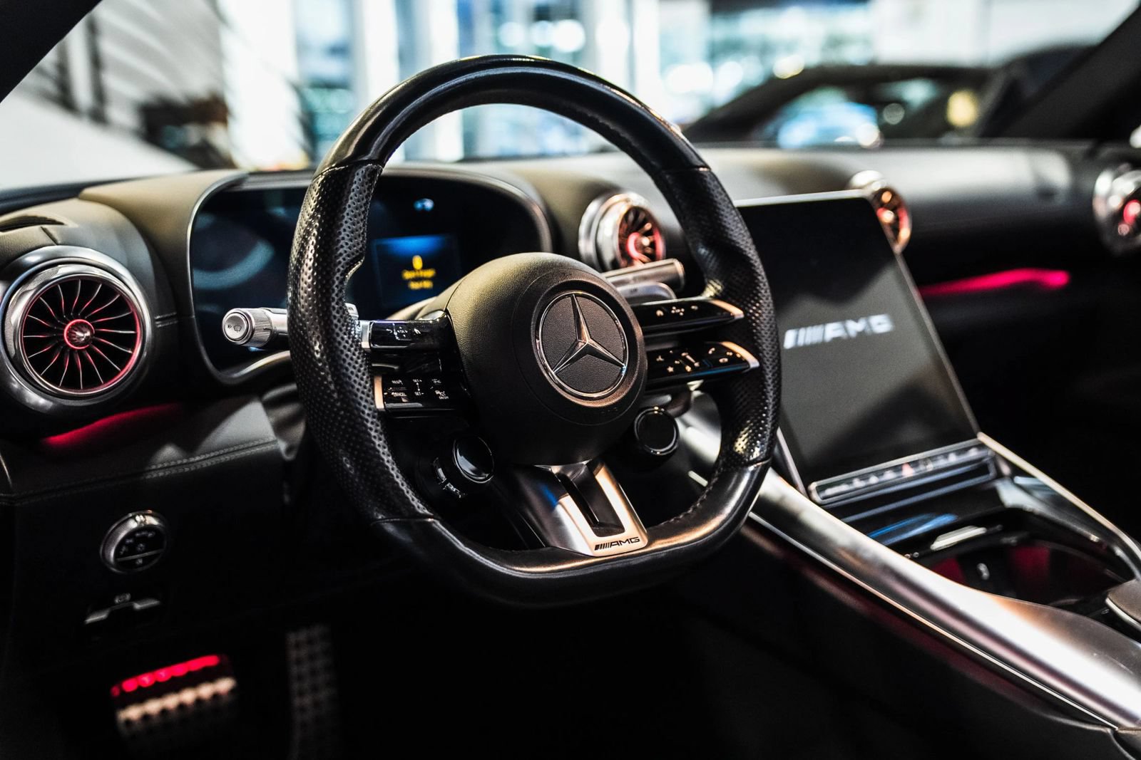 Used 2022 Mercedes-Benz SL 55 AMG 4MATIC image 14
