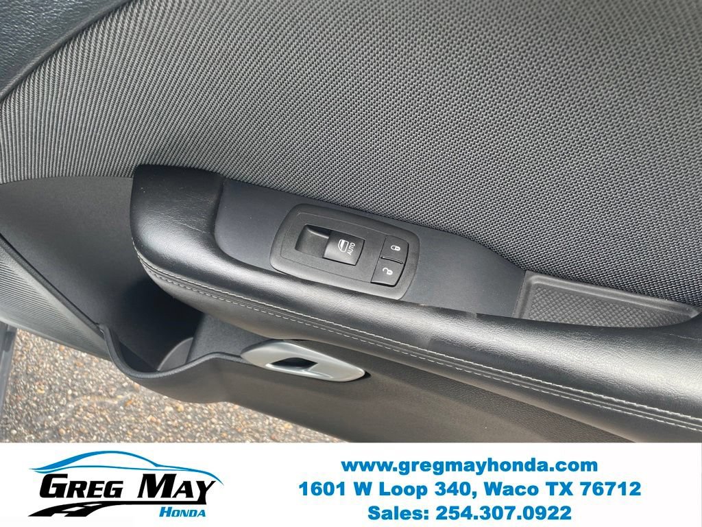 Used 2016 Dodge Challenger SXT w/ Cold Weather Group RWD image 23