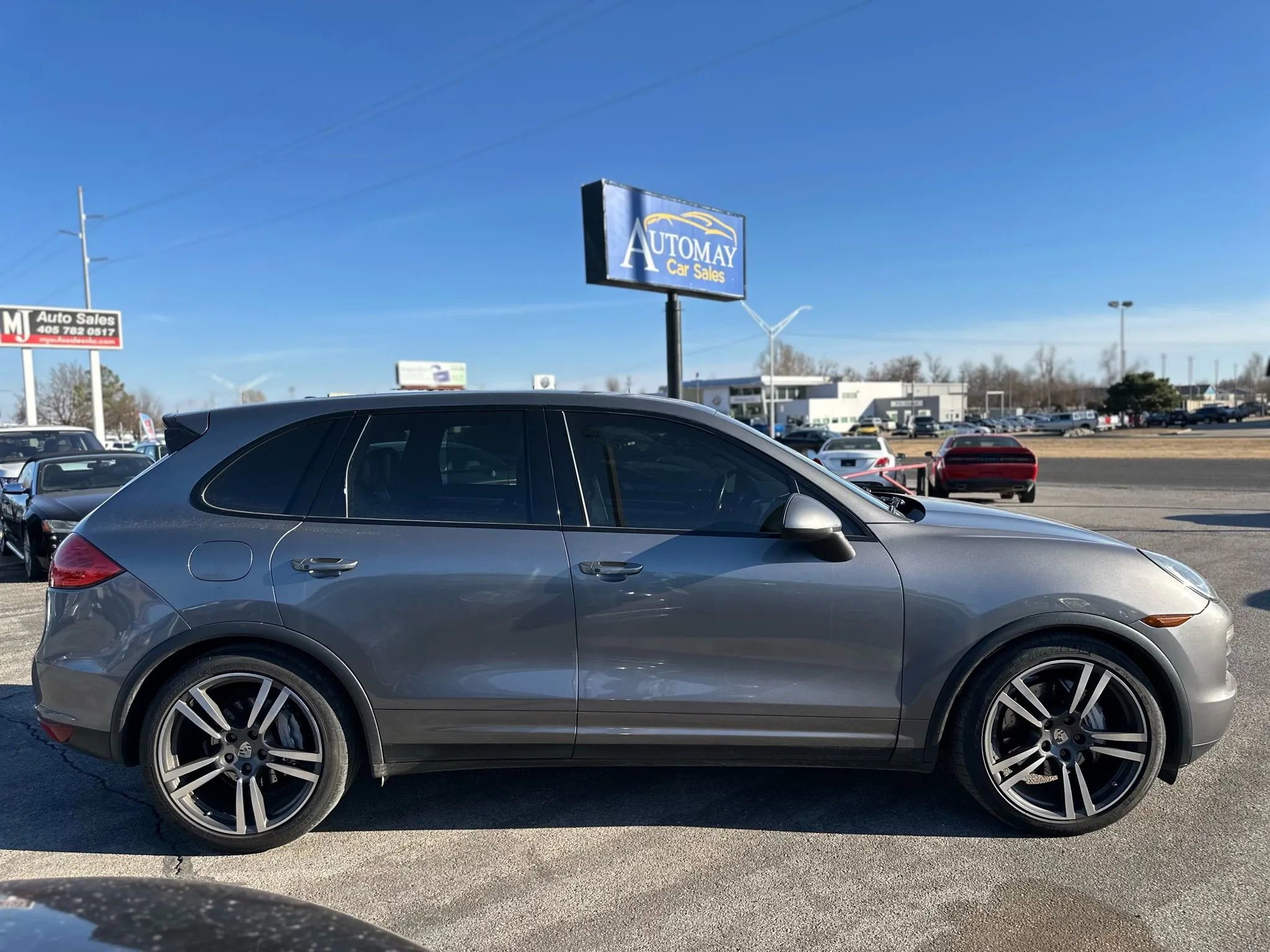 Used 2011 Porsche Cayenne S AWD/4WD image 5