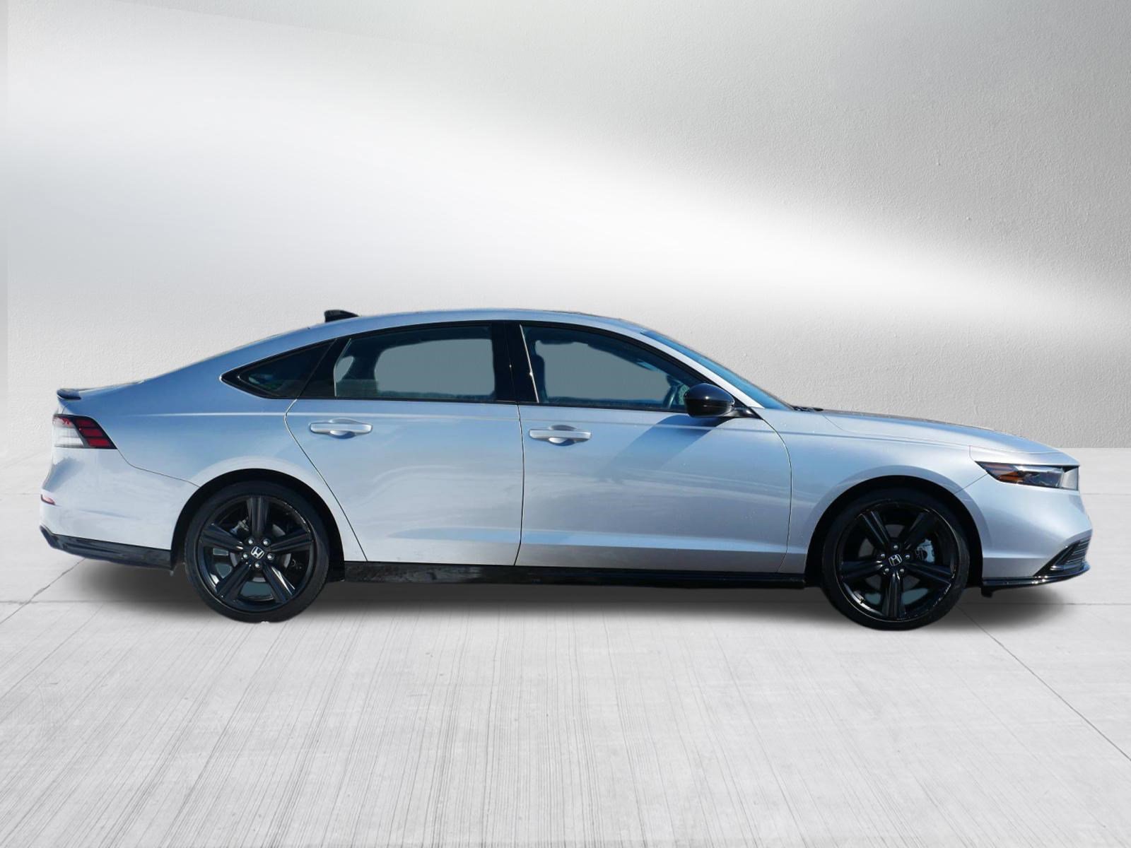 Used 2024 Honda Accord Sport image 8