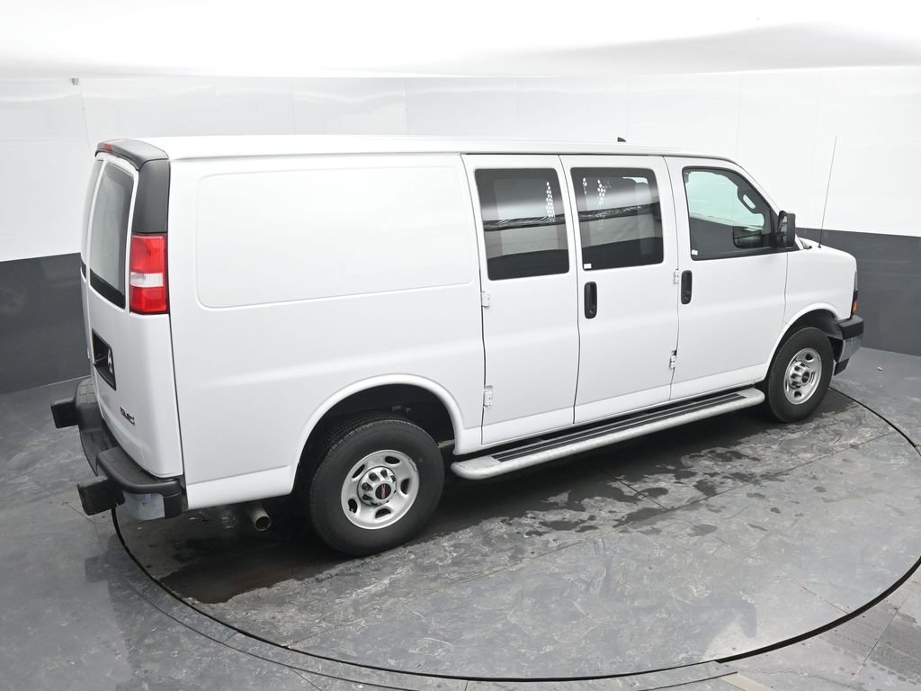Used 2024 GMC Savana 2500 w/ Driver Convenience Package image 30
