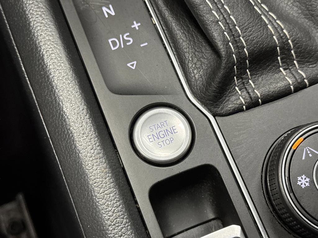 Used 2023 Volkswagen Atlas SE w/ Panoramic Sunroof Package image 22