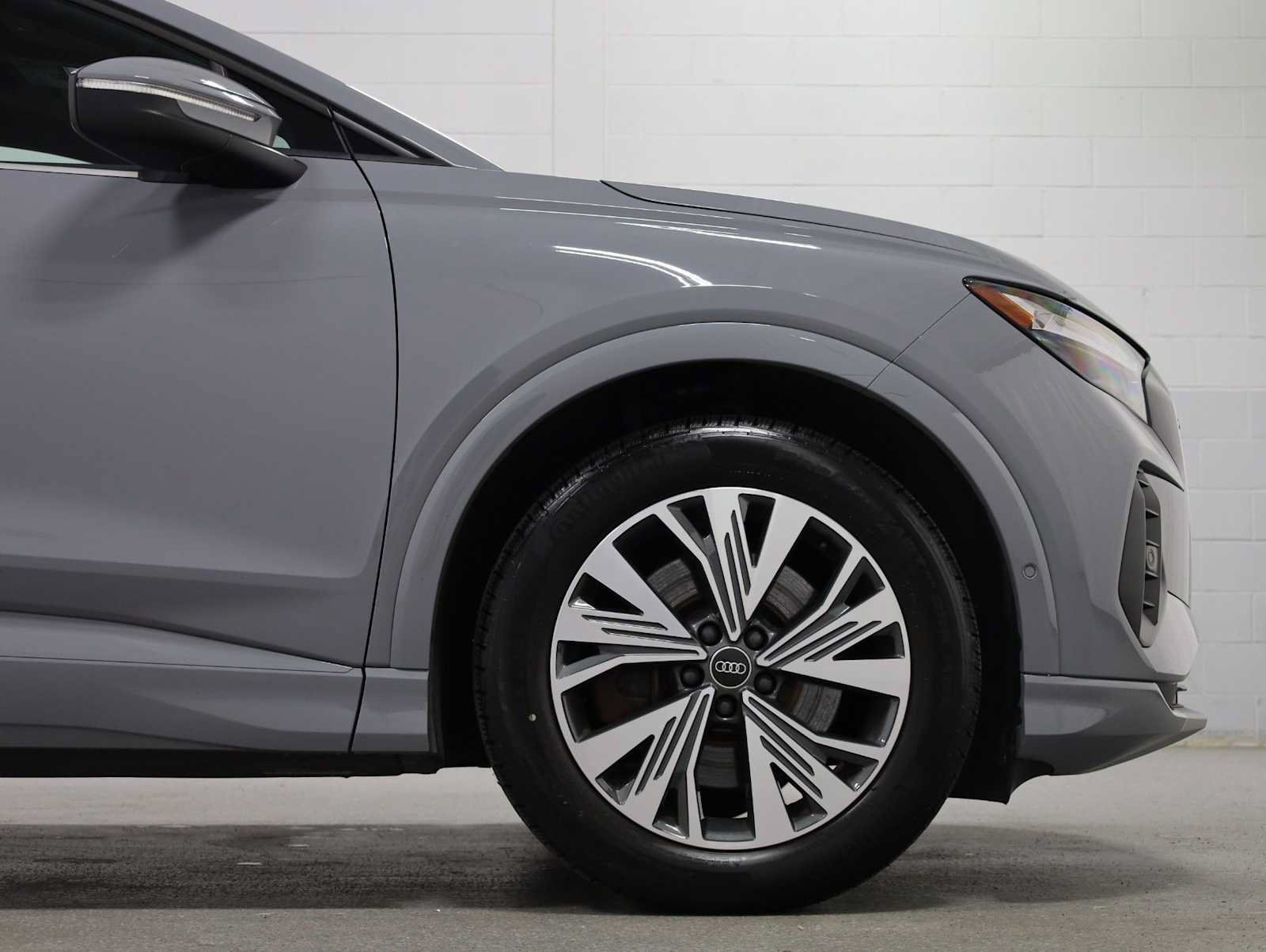 Used 2023 Audi Q4 e-tron Premium Plus w/ Premium Plus RWD image 11