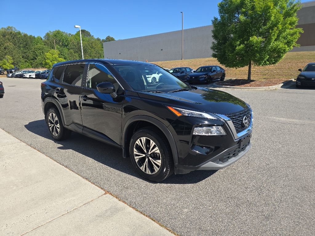 Used 2023 Nissan Rogue SV AWD/4WD image 7