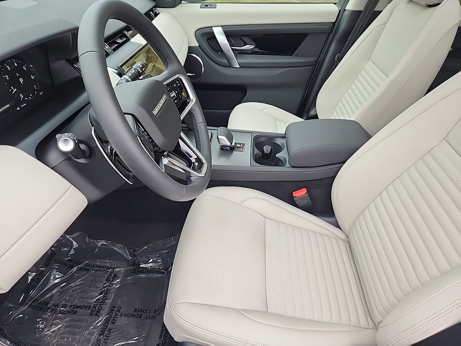 Certified 2025 Land Rover Discovery Sport S image 23